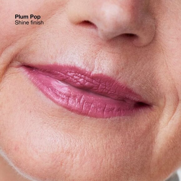 LIMITED EDITION CLINIQUE Pop Longwear Lipstick - Plum Pop - Picture 3 of 6